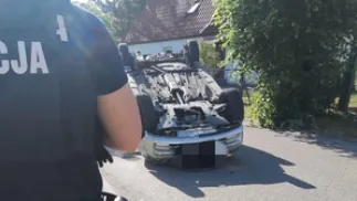 Dachowanie w Mikołajkach Fot. KPP Mrągowo