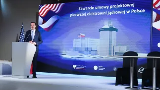 Premier Mateusz Morawiecki podczas uroczystości podpisania umowy Fot. PAP/Piotr Nowak