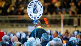  Msza święta w Hali Widowiskowo-Sportowej w Toruniu. Fot. PAP/Tytus Żmijewski.