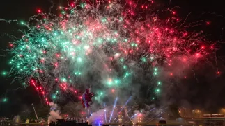 Lewica chce dać gminom narzędzia do ograniczenia stosowania petard i fajerwerków. Fot. PAP/ Łukasz Gągulski