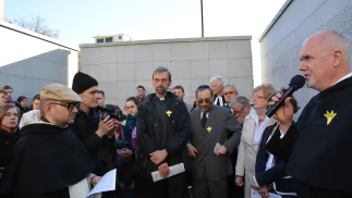 Marsz Modlitwy "Szlakiem Pomników Getta Warszawskiego" w 2022 roku. Fot. www.prchiz.pl