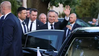 Limuzyna SOP z prezydentem RP Andrzejem Dudą. Fot. PAP/Marian Zubrzycki