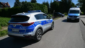 Policyjne radiowozy Fot. PAP/Darek Delmanowicz