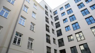 Budynek mieszkalny Fot. PAP/Rafał Guz