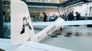 Szybowiec, Instytut lotnictwa. Fot. PAP/Mateusz Rekłajtis