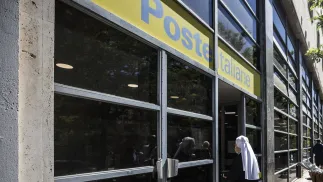 Włoska poczta Fot. PAP/EPA/ANGELO CARCONI