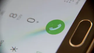 Telefon komórkowy (zdj. ilustracyjne) Fot. PAP/Grzegorz Michałowski