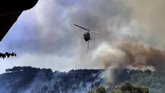 Pożar na wyspie Zakintos Fot. PAP/EPA/COSTAS SYNETOS