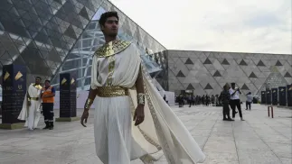 Przygotowania do otwarcia muzeum Fot. PAP/EPA/MOHAMED HOSSAM