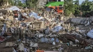 Zniszczenia po przejściu tajfunu Kalamegi, Filipiny. Fot. PAP/EPA/JUANITO ESPINOSA