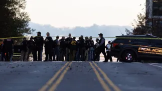 Służby na miejscu postrzelenia żołnierzy, fot. PAP/EPA/WILL OLIVER