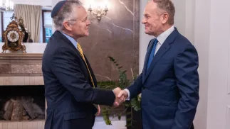 Ambasador Tom Rose i premier Donald Tusk, fot. X/@USAmbPoland