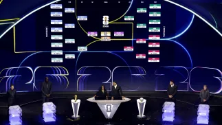 Losowanie grup. Fot. EPA/SHAWN THEW