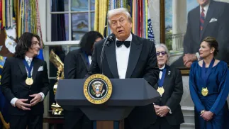Donald Trump podczas gali Kennedy Center Honors	Fot. PAP/EPA/BONNIE CASH