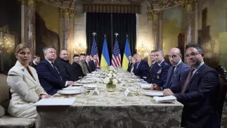 Spotkanie prezydentów Trumpa i Zełenskiego wraz z delegacjami Fot. PAP/EPA/PRESIDENTIAL PRESS SERVICE HANDOUT