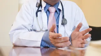 Lekarz w gabinecie Fot. PAP/Paweł Pawłowski