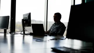 Biuro, zdjęcie ilustracyjne. Fot. PAP/Adam Warżawa