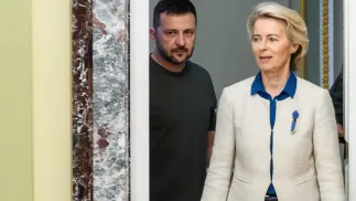 Prezydent Ukrainy Wołodymyr Zełenski i przewodnicząca Komisji Europejskiej Ursula von der Leyen. Fot. PAP/Vladyslav Musiienko