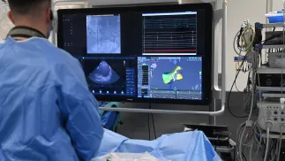 Zabieg w Uniwersyteckim Centrum Klinicznym. (zdjęcie ilustracyjne) Fot. PAP/Piotr Nowak