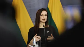 Premier Litwy Inga Ruginiene. Fot. PAP/EPA/TOMS KALNINS