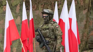 rzysięga wojskowa żołnierzy 17. Opolskiej Brygady Wojsk Obrony Terytorialnej na Rynku w Nysie Fot. PAP/Krzysztof Świderski