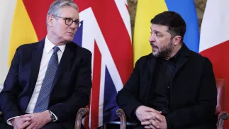 Прем'єр-міністр Великої Британії Кір Стармер і український президент Володимир Зеленський. Fot. PAP/EPA/TOLGA AKMEN/POOL