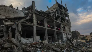 Zniszczenia w Strefie Gazy. Fot. PAP/EPA/MOHAMMED SABER