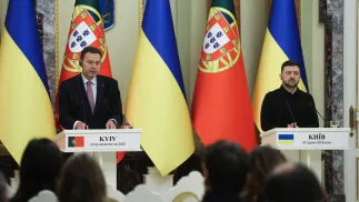 Прем'єр-міністр Португалії Луїш Монтенегру (ліворуч) та президент України Володимир Зеленський (праворуч) у Києві. Fot. PAP/Victor Kovalchuk