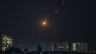 Atak rakietowy na Irak. Fot. PAP/EPA/GAILAN HAJI 