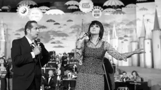 Halina Kunicka i Lucjan Kydryński na festiwalu w Opolu w 1974 roku. Fot. PAP/Ryszard Okoński