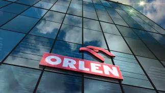 Polski gigant wśród 19 firm, które będą szukać i wydobywać ropę i gaz w Norwegii. Fot. Adobe Stock/Skórzewiak