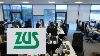 Biuro (zdjęcie ilustracyjne). Fot. PAP/Jakub Kaczmarczyk/Albert Zawada