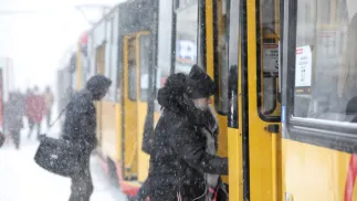 Utrudnienia w ruchu tramwajów. Fot. PAP/Leszek Szymański