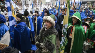 Zeszłoroczny Orszak Trzech Króli w Warszawie. Fot. PAP/Marcin Obara