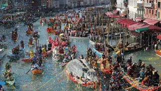 Zeszłoroczny karnawał w Wenecji. Fot. PAP/EPA/ANDREA MEROLA