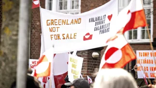 Demonstracja w obronie niezależności Grenlandii Fot. PAP/EPA/NILS MEILVANG