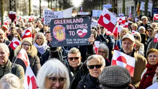 Protest przed Ambasadą USA w Kopenhadze. Zdj. ilustracyjne. Fot. PAP/EPA/NILS MEILVANG DENMARK