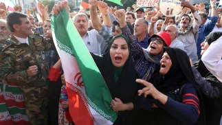 Kobiety podczas protestów w Teheranie. Zdj. ilustracyjne. Fot. PAP/EPA/ABEDIN TAHERKENAREH