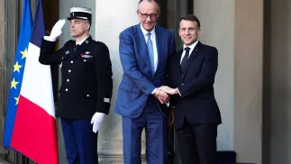 Kanclerz Niemiec Friedrich Merz i prezydent Francji Emmanuel Macron. Fot. PAP/EPA/TERESA SUAREZ