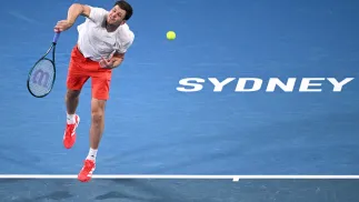 Hubert Hurkacz wygrał z Taylorem Fritzem 7:6. Fot. PAP/EPA/DAN HIMBRECHTS