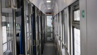 Pociąg PKP Intercity, zdjęcie ilustracyjne, fot. PAP/Albert Zawada