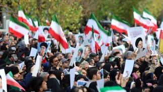 Poparcie dla protestujących w Iranie. Fot. PAP/EPA/ABEDIN TAHERKENAREH