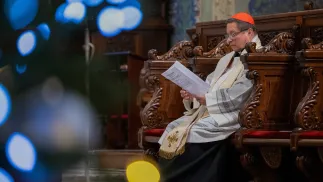 Decyzją kard. Grzegorza Rysia w Archidiecezji Krakowskiej cała składka z niedzieli, 1 lutego zostanie przeznaczona na pomoc dla Kijowa. Fot. PAP/Szymon Łabiński