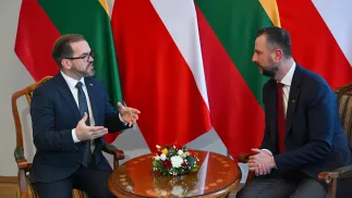 Робертас Каунас і Владислав Косіняк-Камиш. Fot. PAP/Radek Pietruszka