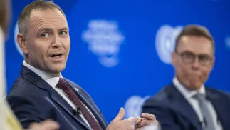 Кароль Навроцький та Александр Стубб. Fot. PAP/EPA/GIAN EHRENZELLER