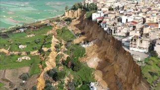 W  Niscemi obowiązuje stan wyjątkowy. Fot. PAP/EPA/	ROSARIO CAUCHI