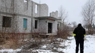 Pustostany często są zasiedlane przez osoby w kryzysie bezdomności Fot. PAP/Darek Delmanowicz