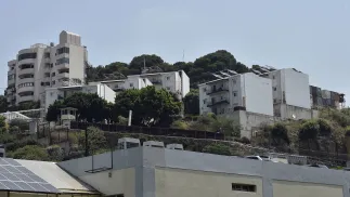 Widok na cześć ambasady USA na przedmieściach Bejrutu, fot. PAP/EPA/WAEL HAMZEH