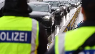 Niemieckie kontrole graniczne. Fot. PAP/EPA/ANNA SZILAGYI