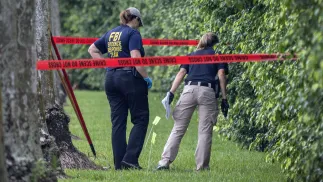 Śledztwo na miejscu niedoszłego zamachu na Donalda Trumpa w Palm Beach. Fot. PAP/EPA/CRISTOBAL HERRERA-ULASHKEVICH 